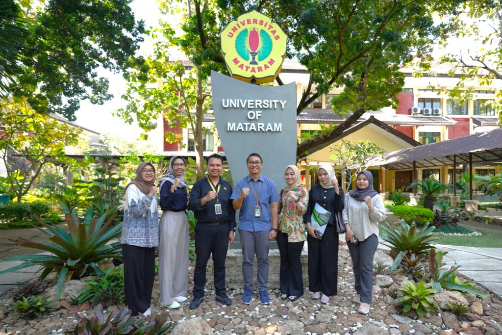 Benchmarking UNIZAR di Universitas Mataram: Perkuat Pengelolaan Career Development Center untuk Peningkatan Layanan Karir dan Alumni